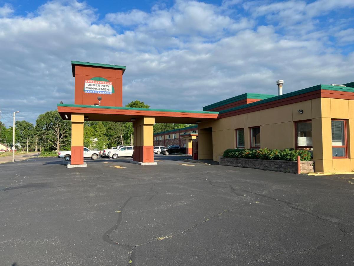 Posh Inn & Suites Wisconsin Rapids Ngoại thất bức ảnh